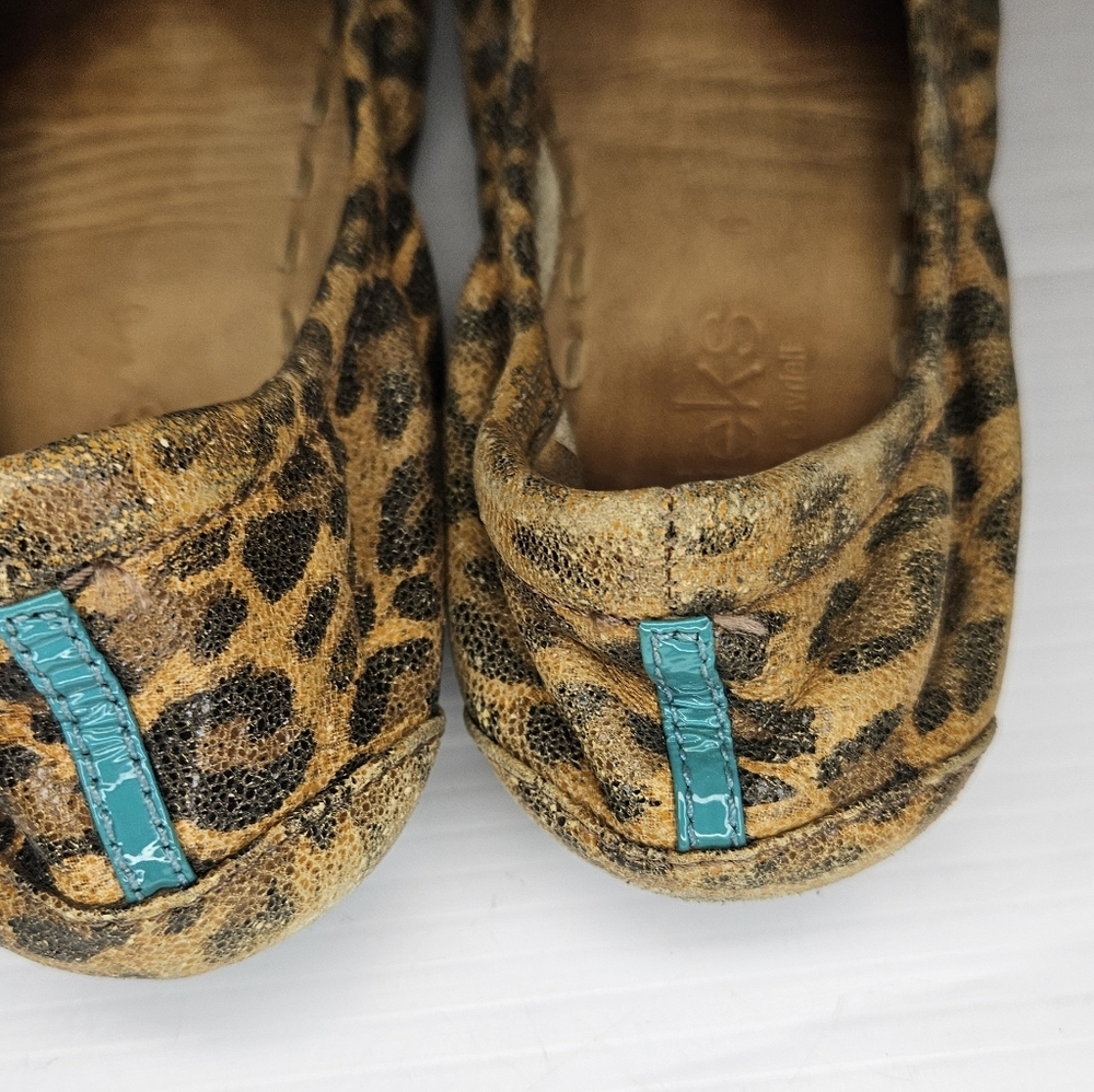 Tieks Leopard Print Flats – Women’s Size 6 - Picture 7 of 9